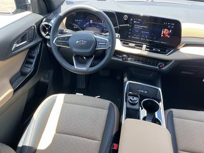 2027 Chevrolet Equinox FWD ACTIV