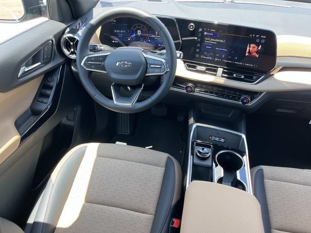 2027 Chevrolet Equinox FWD ACTIV