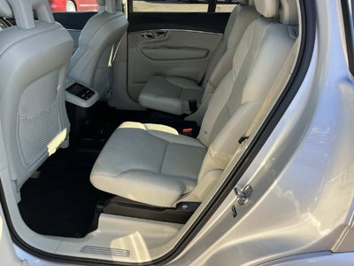2020 Volvo XC90 T6 Momentum 6 Passenger