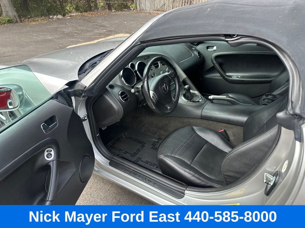2007 Pontiac Solstice Base