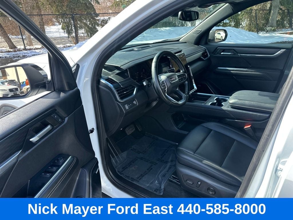 2024 GMC Acadia Elevation