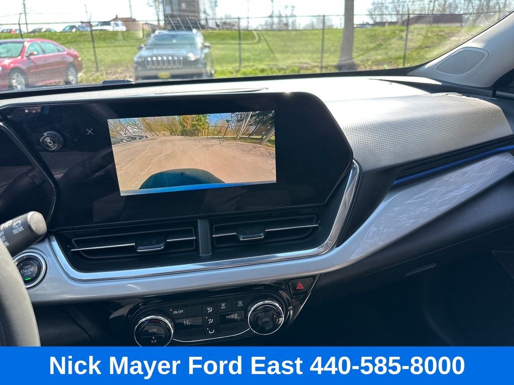 2025 Chevrolet Trax LT