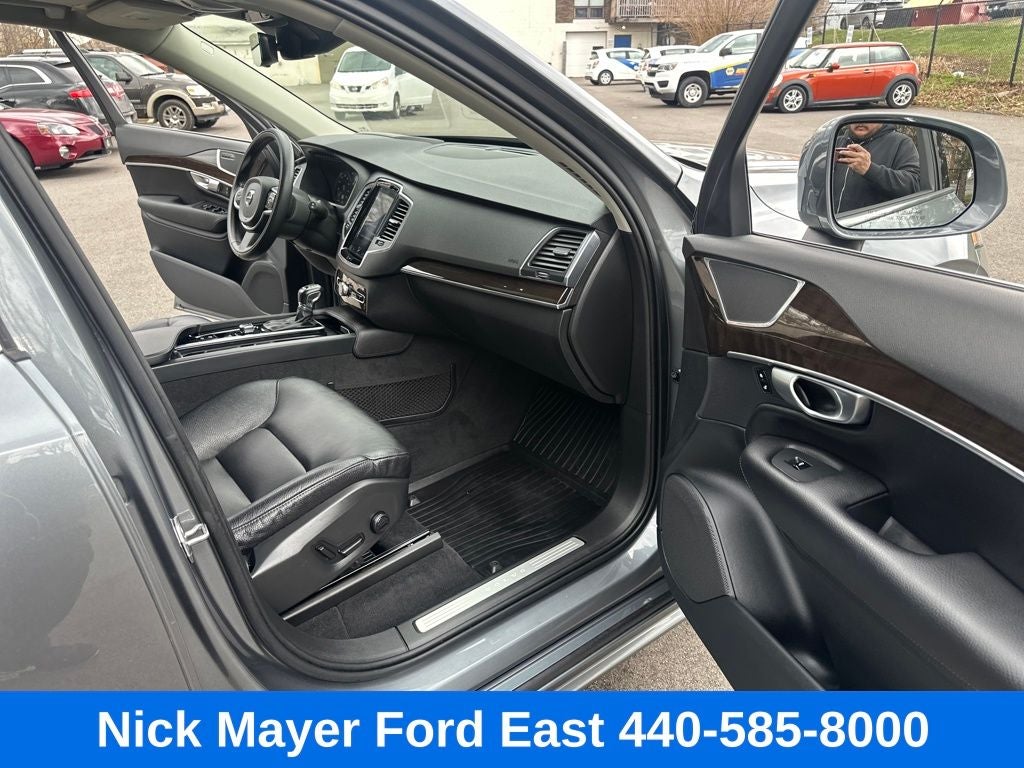 2019 Volvo XC90 T6 Momentum