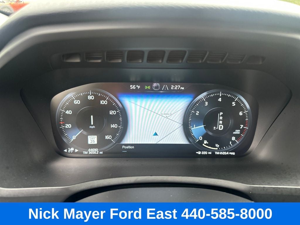 2019 Volvo XC90 T6 Momentum