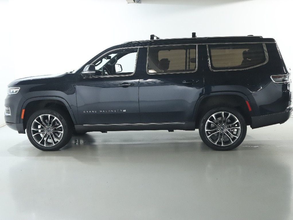 2022 Jeep Grand Wagoneer Series III