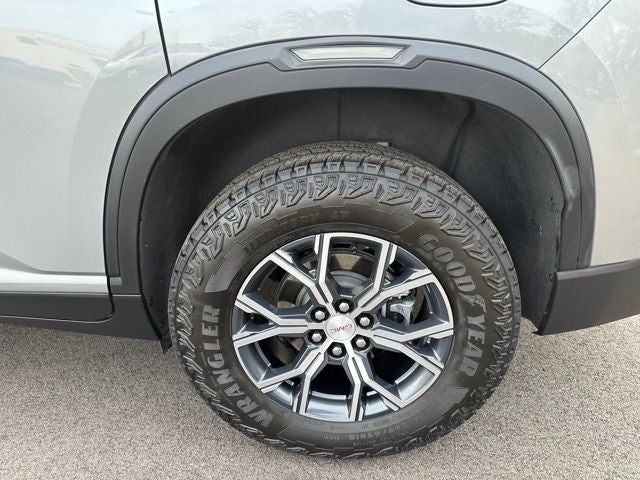 2024 GMC Acadia AT4