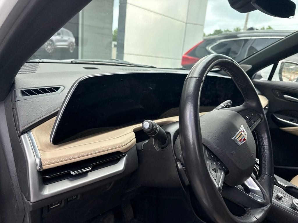2024 Cadillac XT4 Premium Luxury