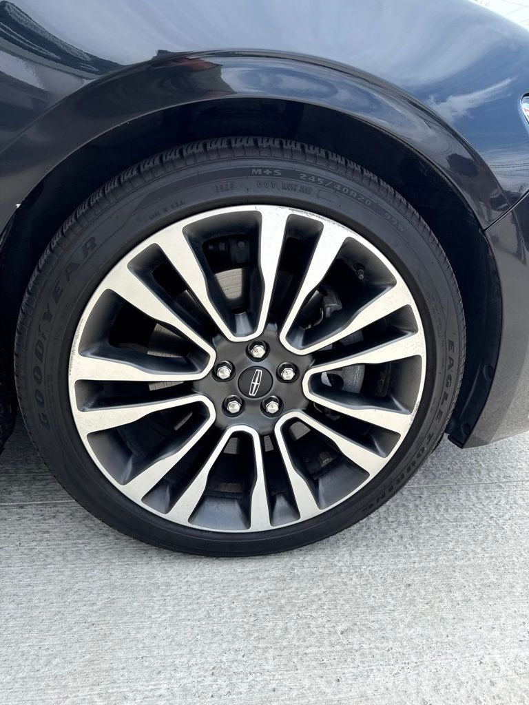 2019 Lincoln Continental Select