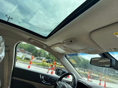 2019 Lincoln Continental Select