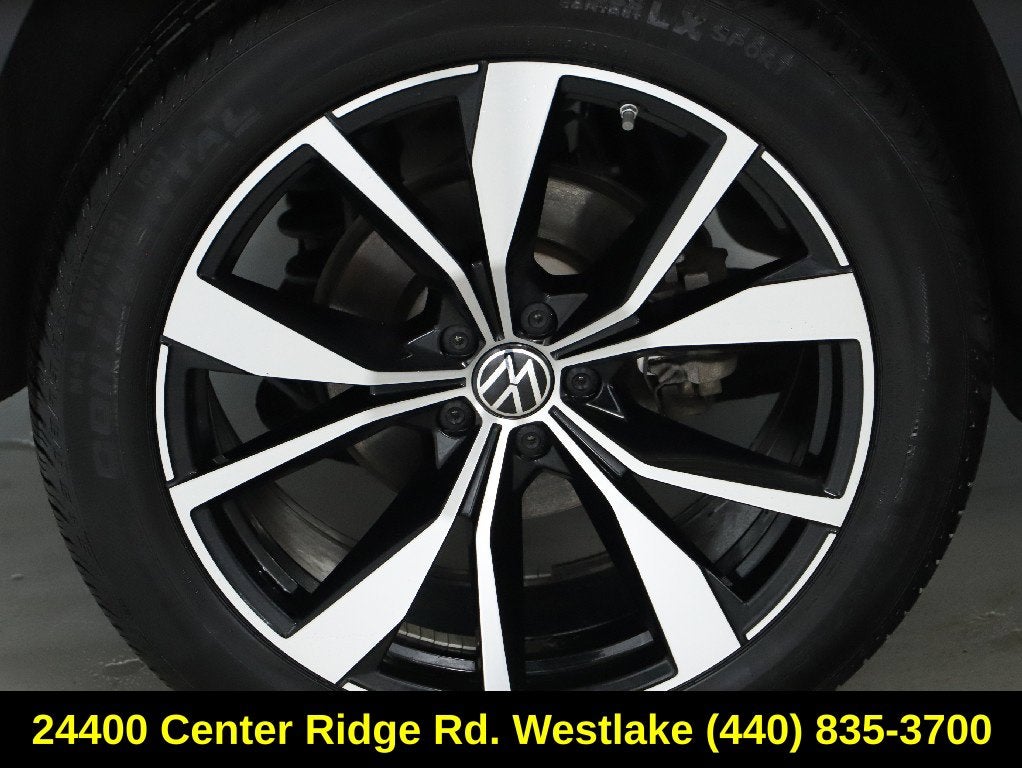 2024 Volkswagen Atlas 2.0T SEL Premium R-Line