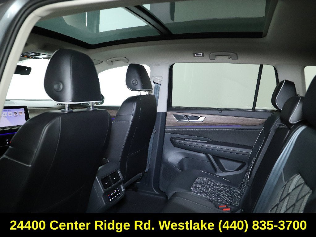 2024 Volkswagen Atlas 2.0T SEL Premium R-Line