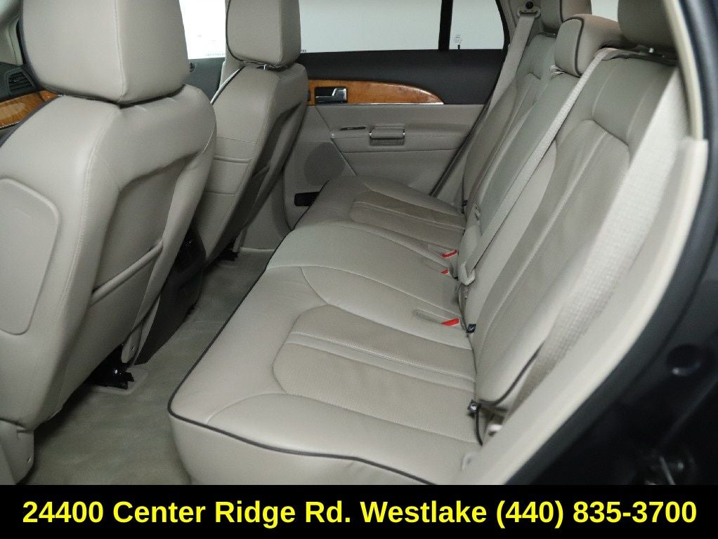 2015 Lincoln MKX Base