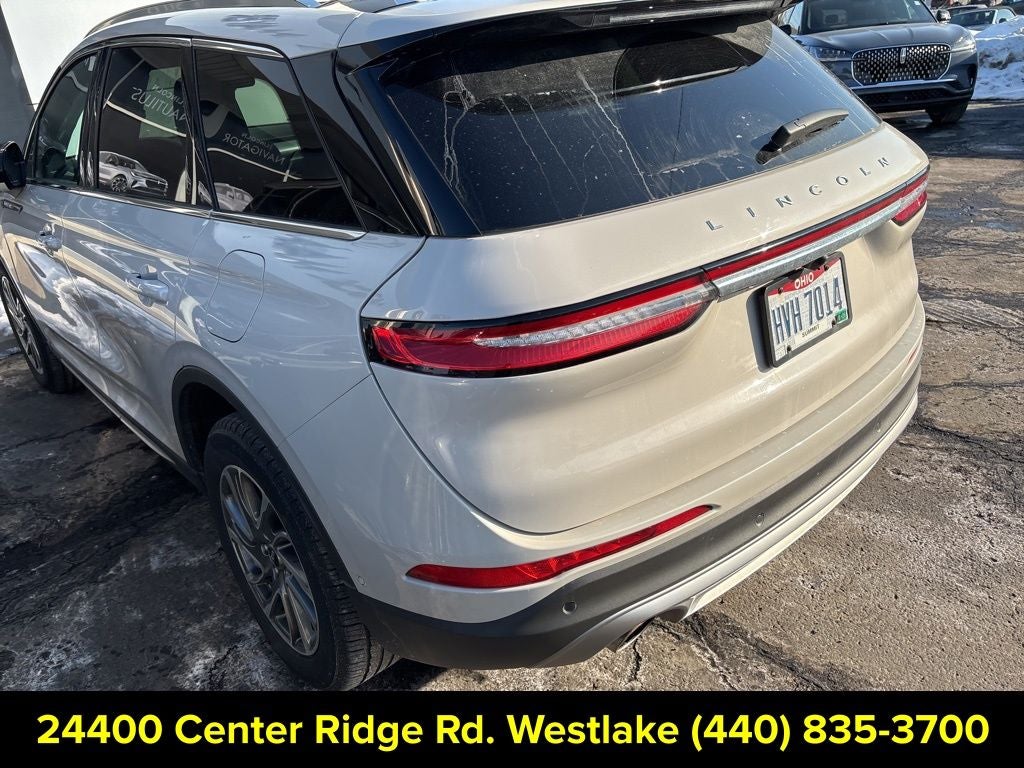 2022 Lincoln Corsair Standard