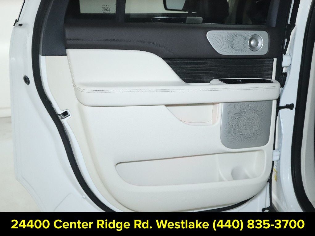 2022 Lincoln Navigator L Black Label
