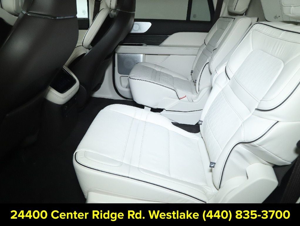 2022 Lincoln Navigator L Black Label