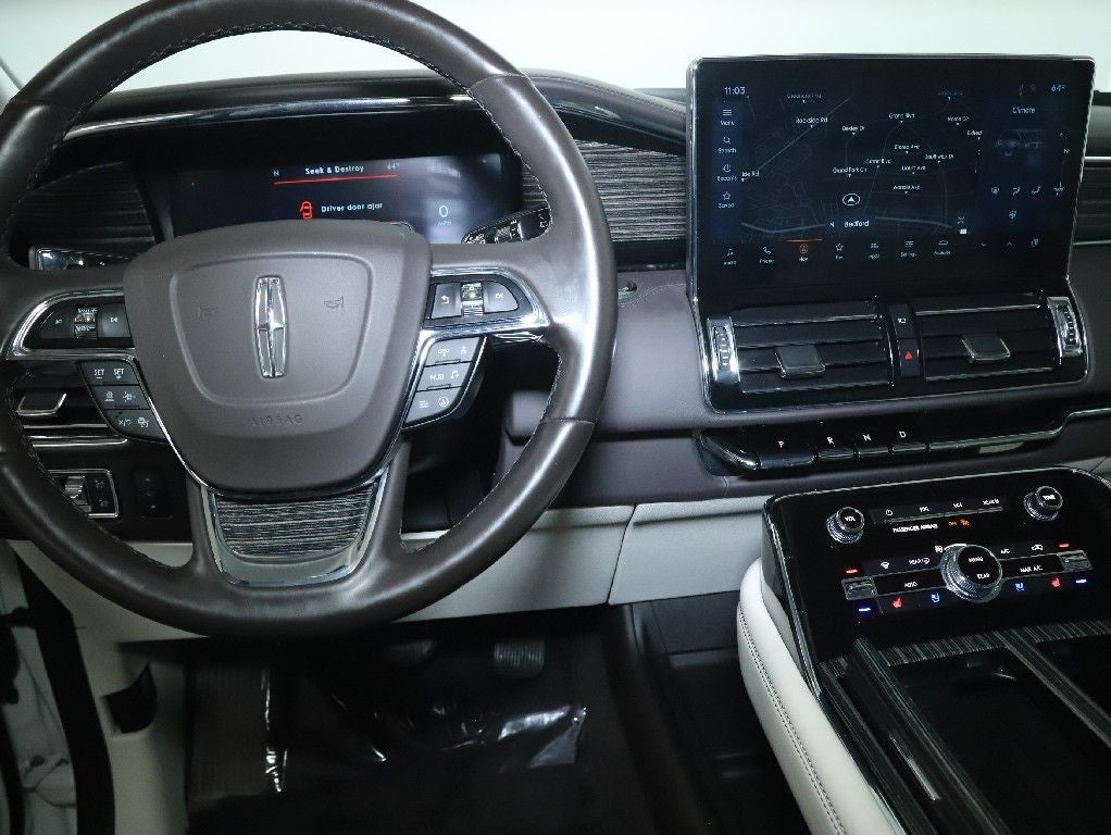 2022 Lincoln Navigator L Black Label