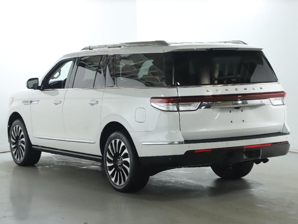 2022 Lincoln Navigator L Black Label