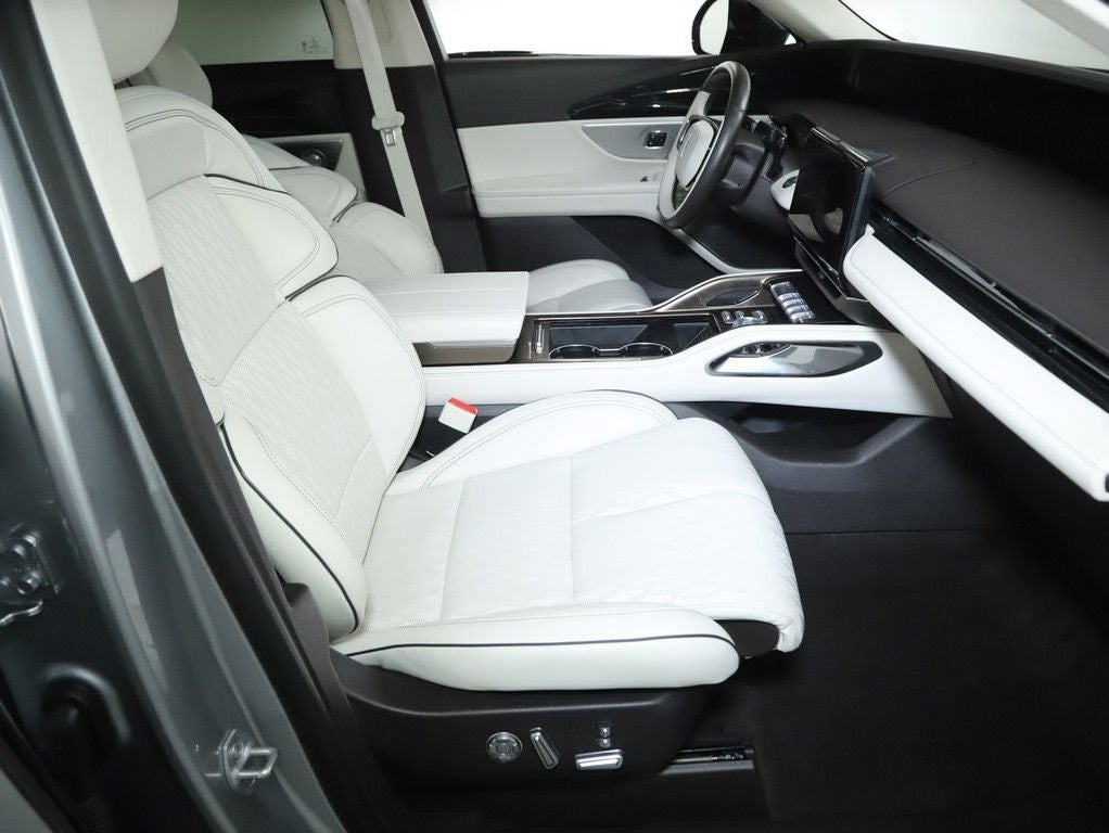 2024 Lincoln Nautilus Black Label