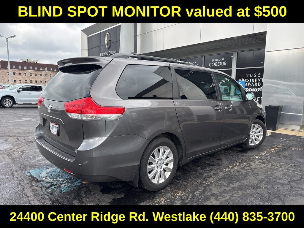 2014 Toyota Sienna XLE 7 Passenger