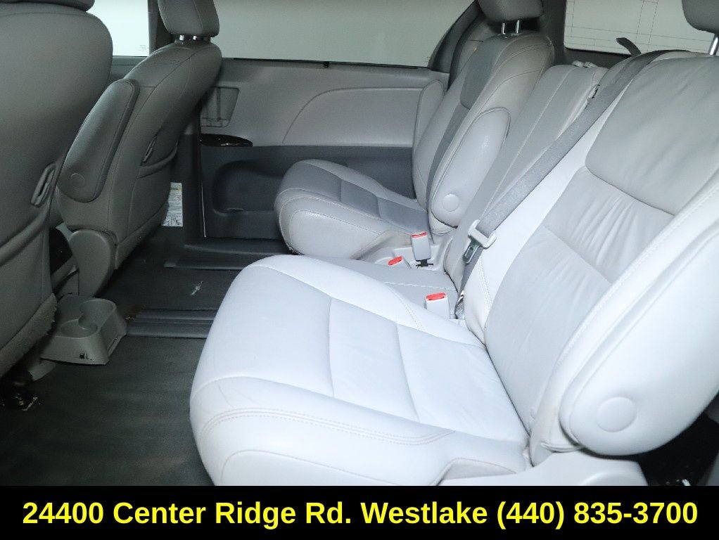 2016 Toyota Sienna XLE Premium 8 Passenger