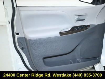 2016 Toyota Sienna XLE Premium 8 Passenger