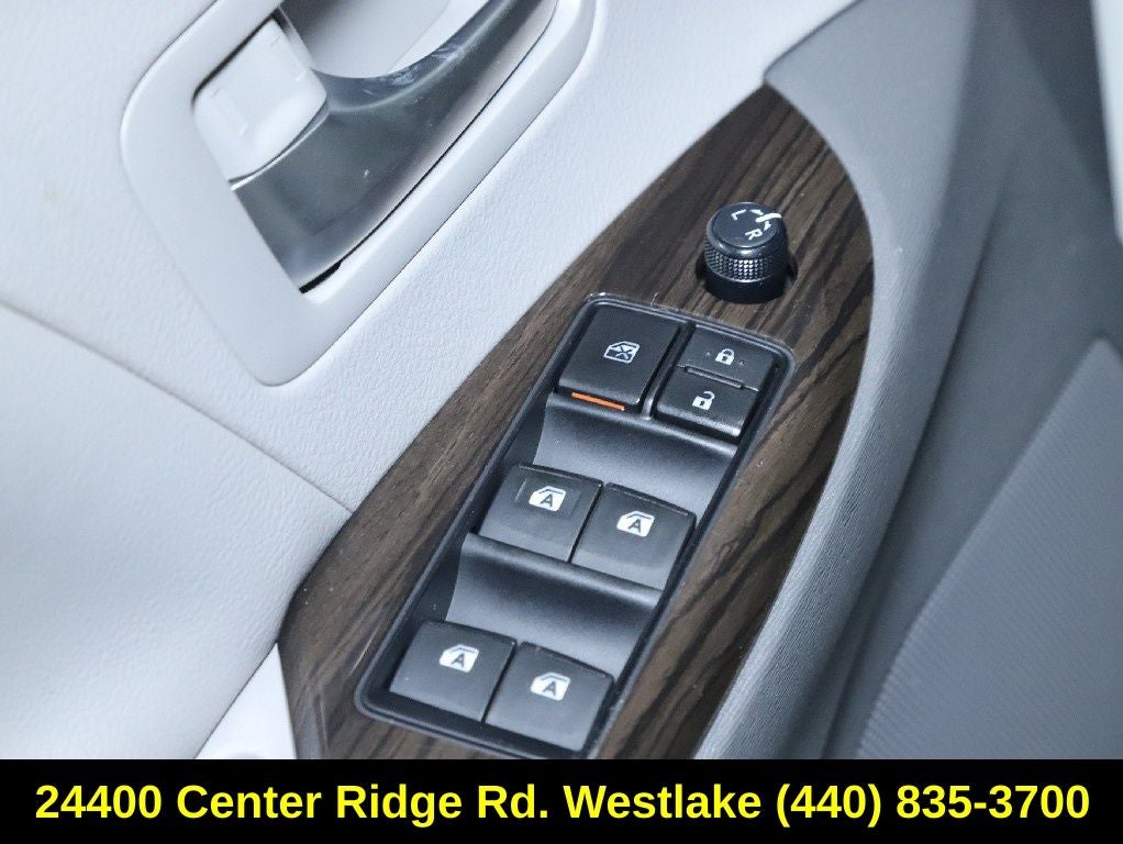 2016 Toyota Sienna XLE Premium 8 Passenger