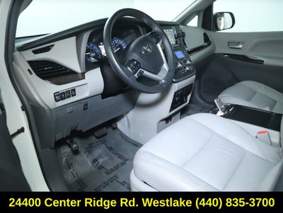 2016 Toyota Sienna XLE Premium 8 Passenger