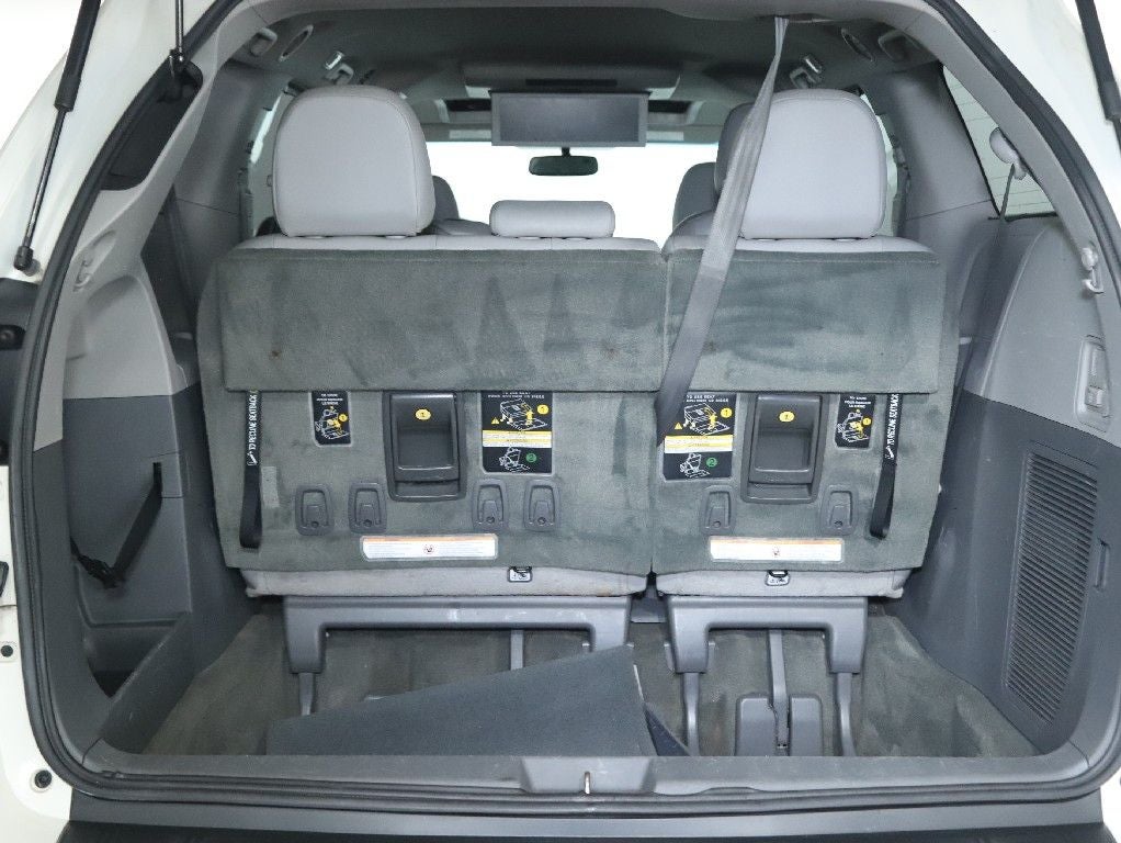 2016 Toyota Sienna XLE Premium 8 Passenger