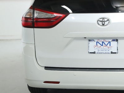 2016 Toyota Sienna XLE Premium 8 Passenger