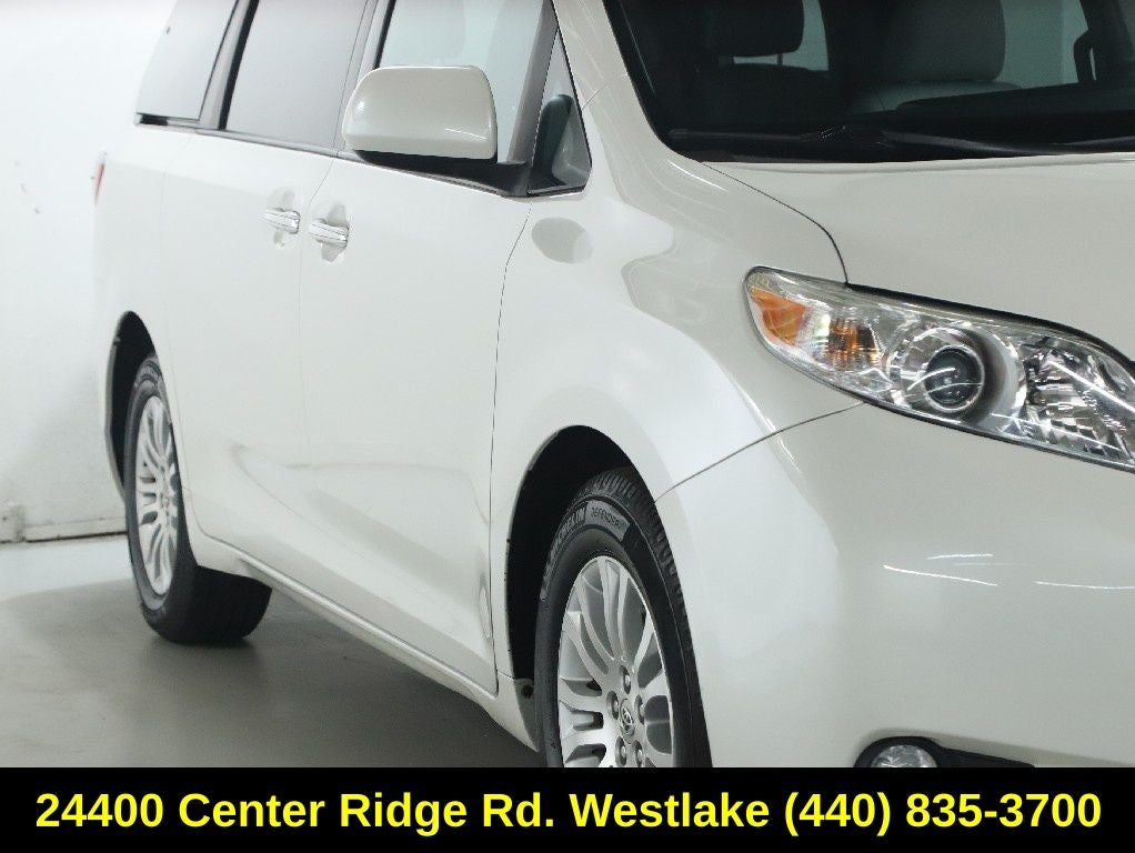 2016 Toyota Sienna XLE Premium 8 Passenger