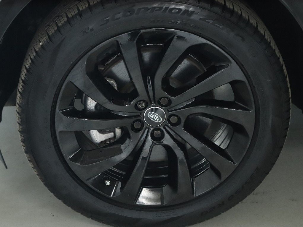 2024 Land Rover Discovery Sport SE