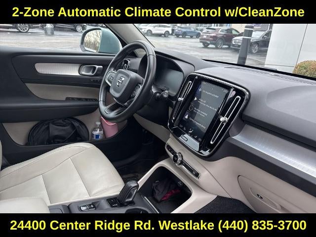 2019 Volvo XC40 Momentum