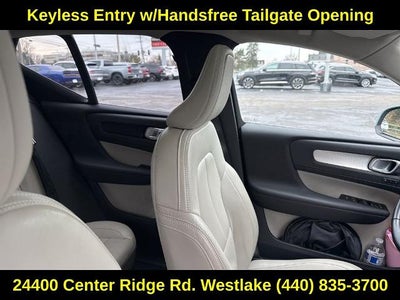 2019 Volvo XC40 Momentum