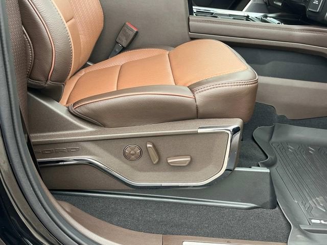 2025 Ford Super Duty F-450 DRW King Ranch