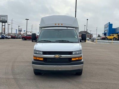 2025 Chevrolet Express Cutaway 3500 1WT