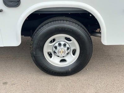 2025 Chevrolet Express Cutaway 3500 1WT