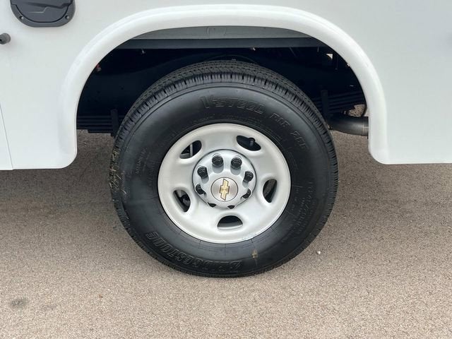 2025 Chevrolet Express Cutaway 3500 1WT