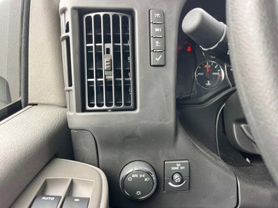 2025 Chevrolet Express Cutaway 3500 1WT