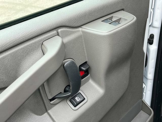 2025 GMC Savana Cutaway 3500 1WT