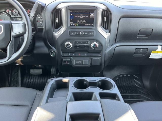 2025 GMC Sierra 3500 HD Chassis Cab Pro