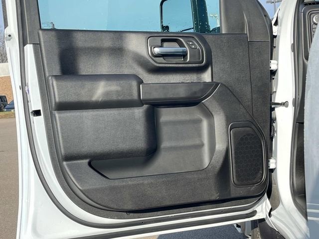 2025 GMC Sierra 3500 HD Chassis Cab Pro