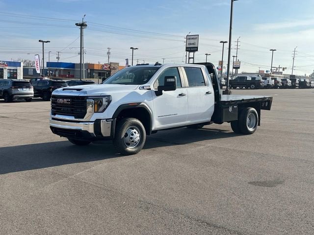 2025 GMC Sierra 3500 HD Chassis Cab Pro