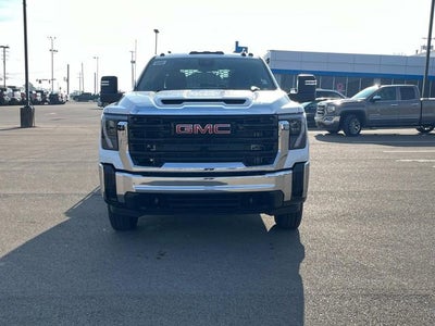 2025 GMC Sierra 3500 HD Chassis Cab Pro