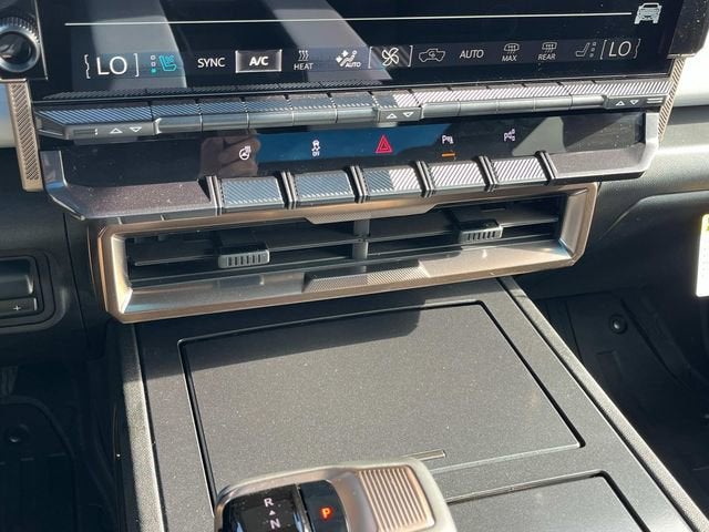 2025 GMC HUMMER EV SUV 2X