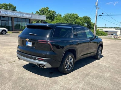 2024 Chevrolet Traverse LT