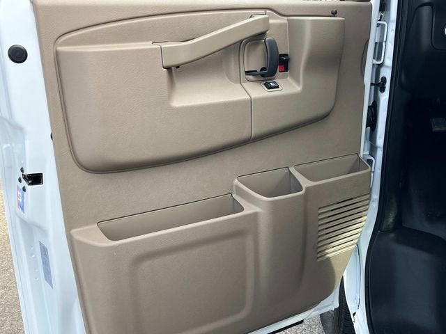 2025 GMC Savana Cargo 2500 Work Van