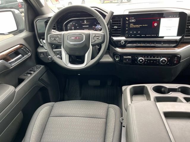 2025 GMC Sierra 1500 SLE