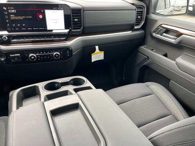 2025 GMC Sierra 1500 SLE