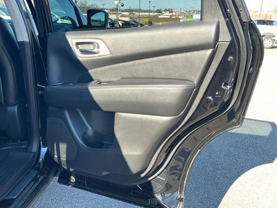 2019 Nissan Pathfinder SL