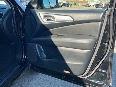 2019 Nissan Pathfinder SL